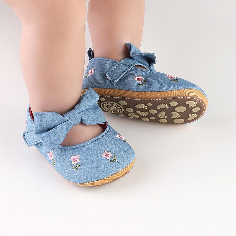 Embroidered Baby Girl Soft Sole Shoes, 3-6 Months