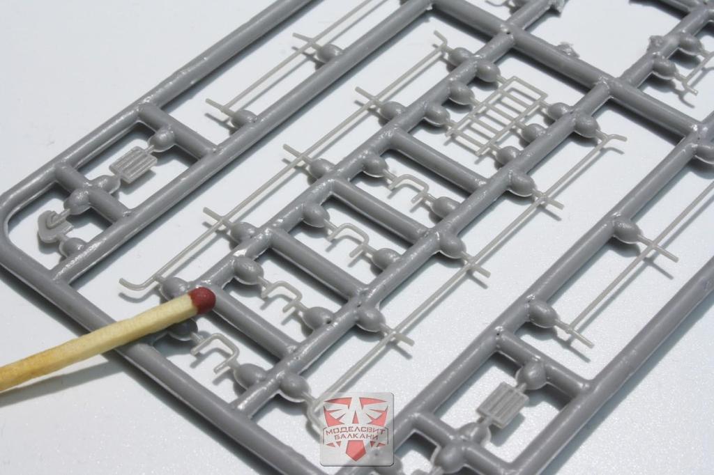 Modelsbit Russian Airport Chemical Fire Truck Model Plastic Model MVA72001 1/72 AA-60 (A&A Brand) (Car)