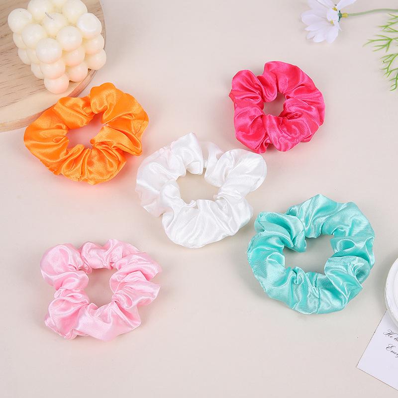 Flauschiger Satin-Haargummi: Einfarbiger, nicht-schädigender Spitzenkopfschmuck für Frauen