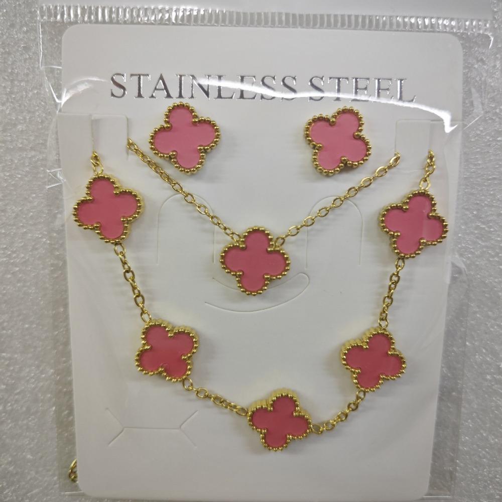 Set Nou de Bijuterii din Oțel Titanic – Colier, Cercei Trifoi cu Patru Frunze și Brățară cu Cinci Flori – Un Set de Bijuterii de Nișă High-end