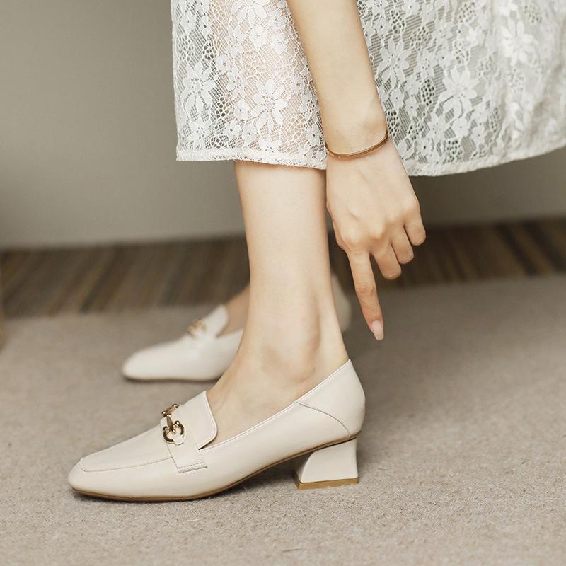 Lederballerina für Damenschuhe aus Huizhou, Traubenmutter, gleiche Mary Jane Schuhe, hoher Absatz, Frühling neu, dicker Absatz, einzelne Schuhe