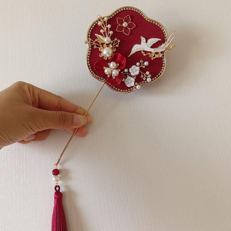 Chinese Style Wedding Photo Props: Bride & Bridesmaid Mini Fan