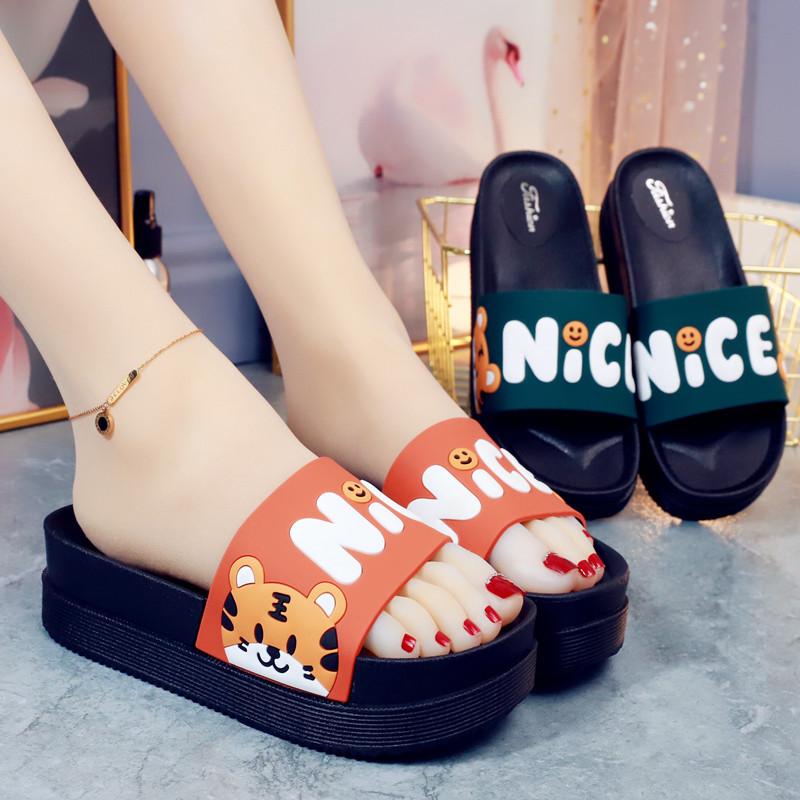 Thick Platform Women Slippers Summer Beach Soft Sole Slide Sandals Cartoon Bear Men Indoor Bathroom Shoes Anti-Slip Flip Flops
