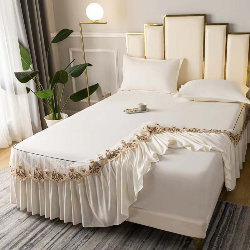 3pcs Set Raw Cotton Bed Romance Dust Protector Cover Soft Bedspread Embroidery Lace Edge Bed Skirt with 2pcs Pillowcase