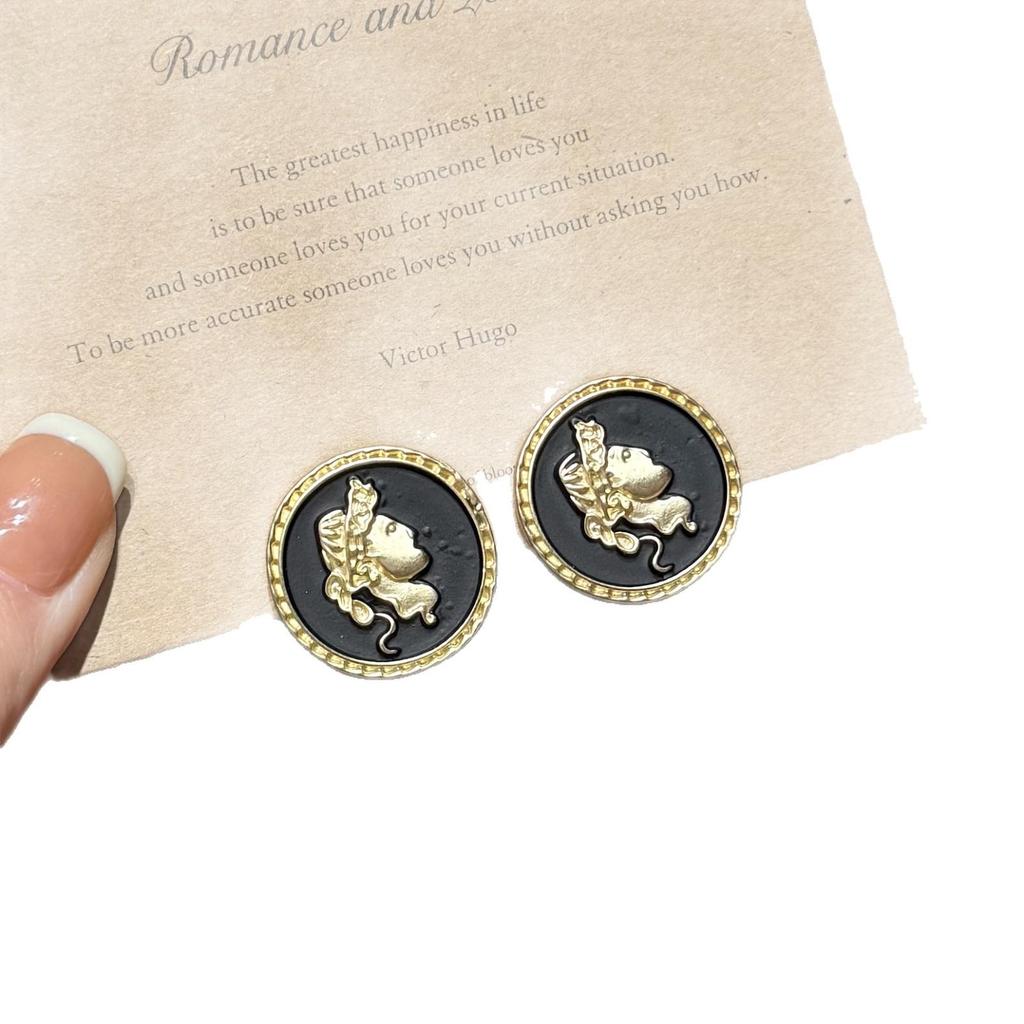Elegant Retro Hong Kong Style Glazed Portrait Stud Earrings for Women