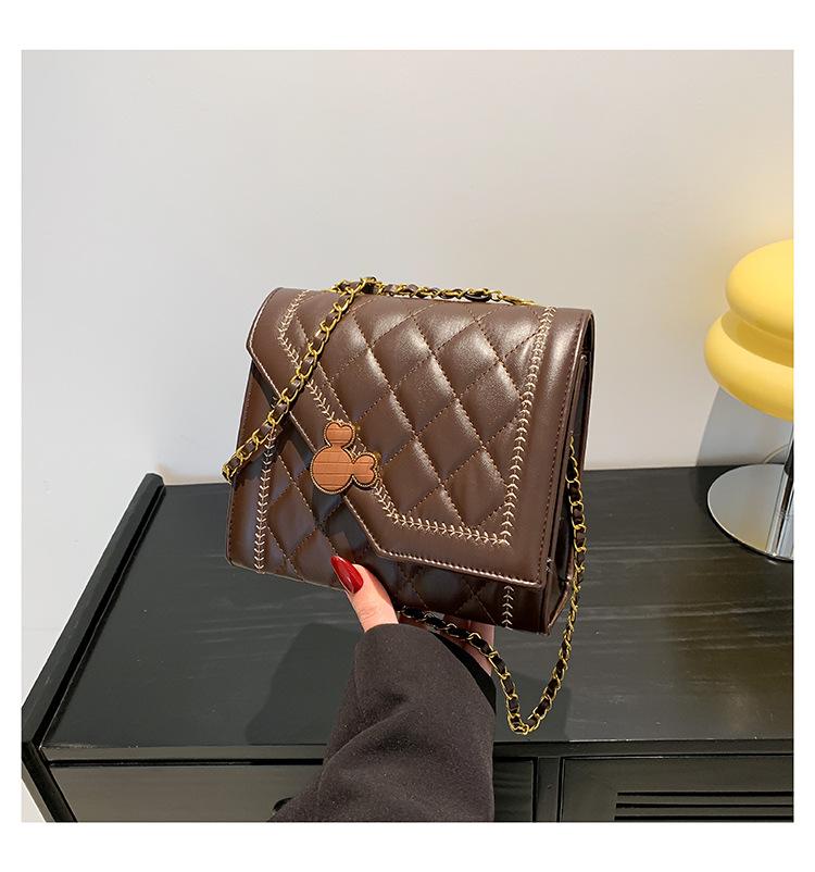 

New women s square shoulder bag temperament premium Korean version messenger bag women s bag chain versatile diamond handbag темно-коричневого кольору