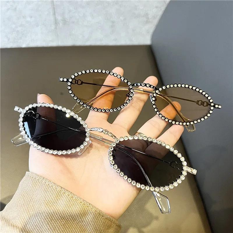 Women'S Diamond Oval Framed Sunglasses Personalized And High-End Shiny Outdoor Sunglasses Metal Eyeglass Frame