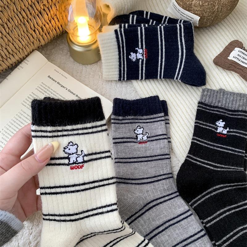 Ladies Autumn-winter Thickened Warm Cute Cartoon Embroidered Puppy Striped Wool Mid Tube Socks