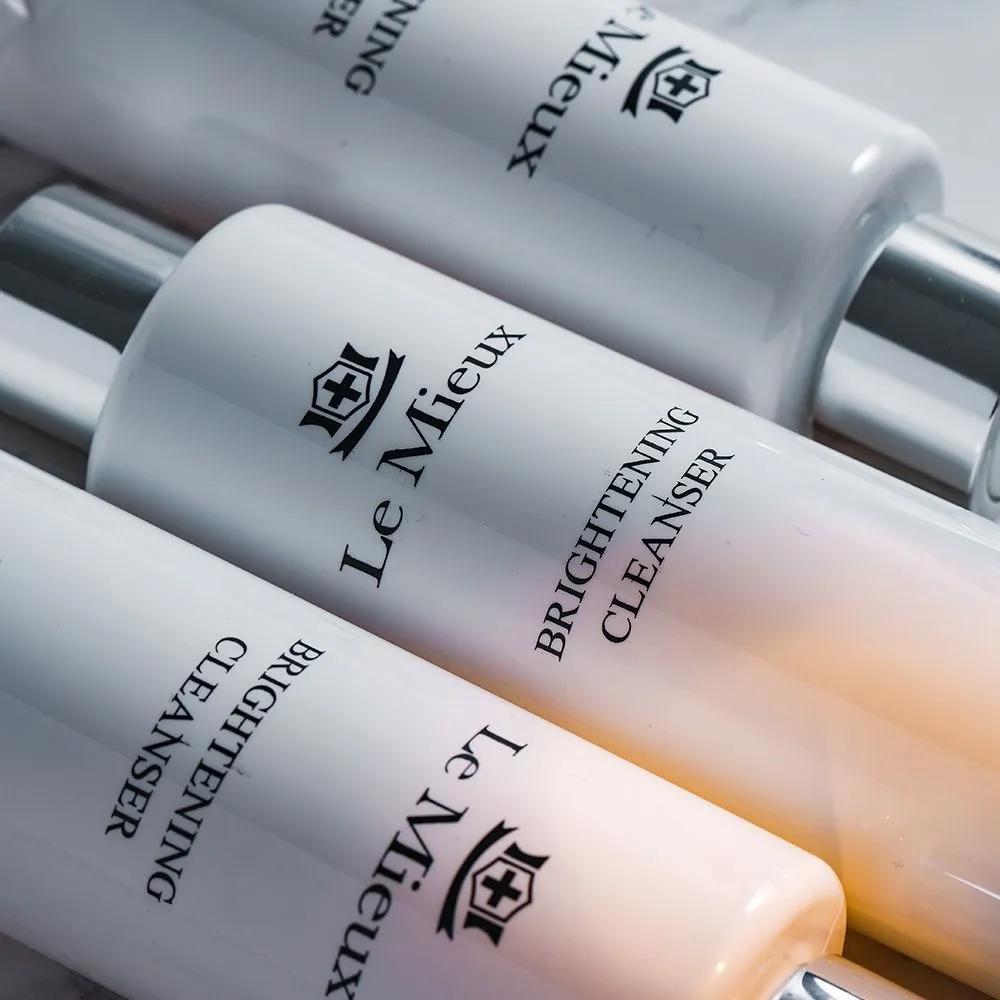 Le Mieux Brightening Cleanser 180ml