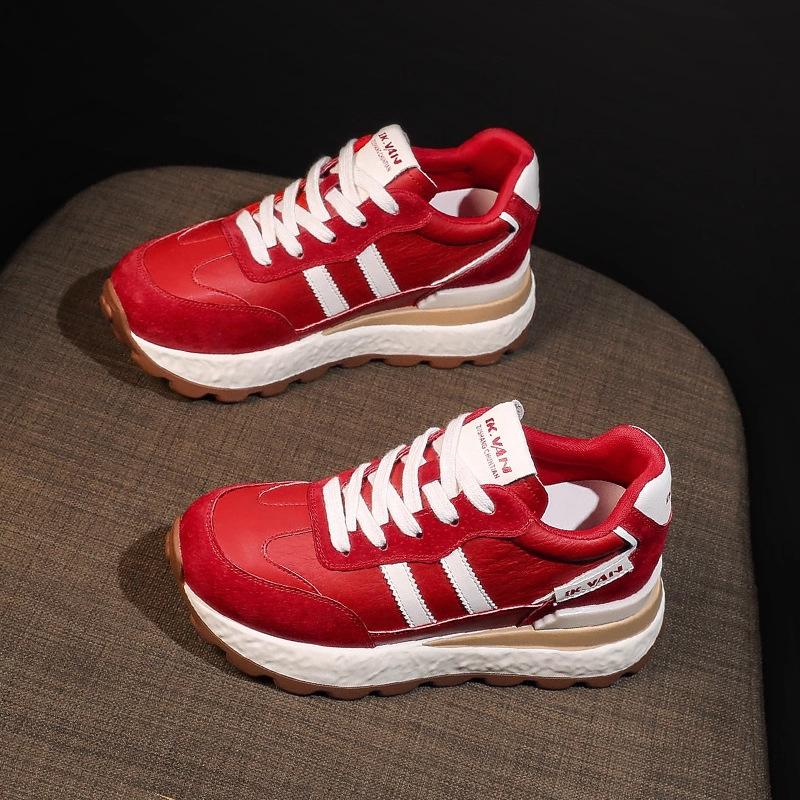 

Inner height increase dad shoes women s autumn new 2025 super fire breathable leisure sports thick-soled Forrest Gump shoes Xiaobai summer 40