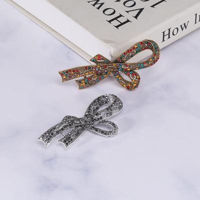 Broschen & Körperschmuck