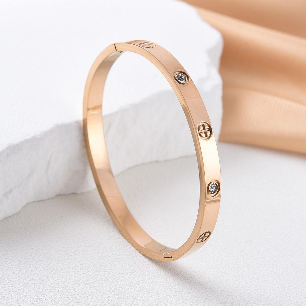 Waterdichte Roestvrijstalen Kruis Armband voor Vrouwen Nieuwe Trend Koppel Armband Luxe Sieraden Accessoires Bruiloft Feest Cadeau