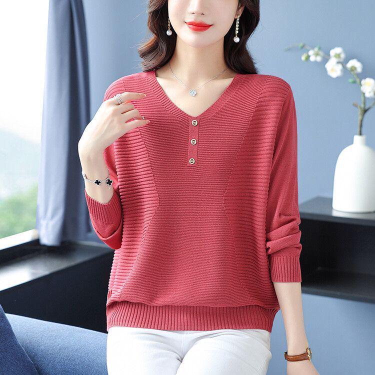 Plus Size Slimming Knit Sweater for Middle-Aged Women - Versatile, Age-Reducing, Spring/Autumn Top L 95-115
