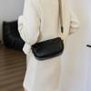 Beliebte Tasche Damen neue Nischendesign Damen Schultertasche Temperament vielseitig trendige Umhängetasche kleine Tasche Mode Messenger