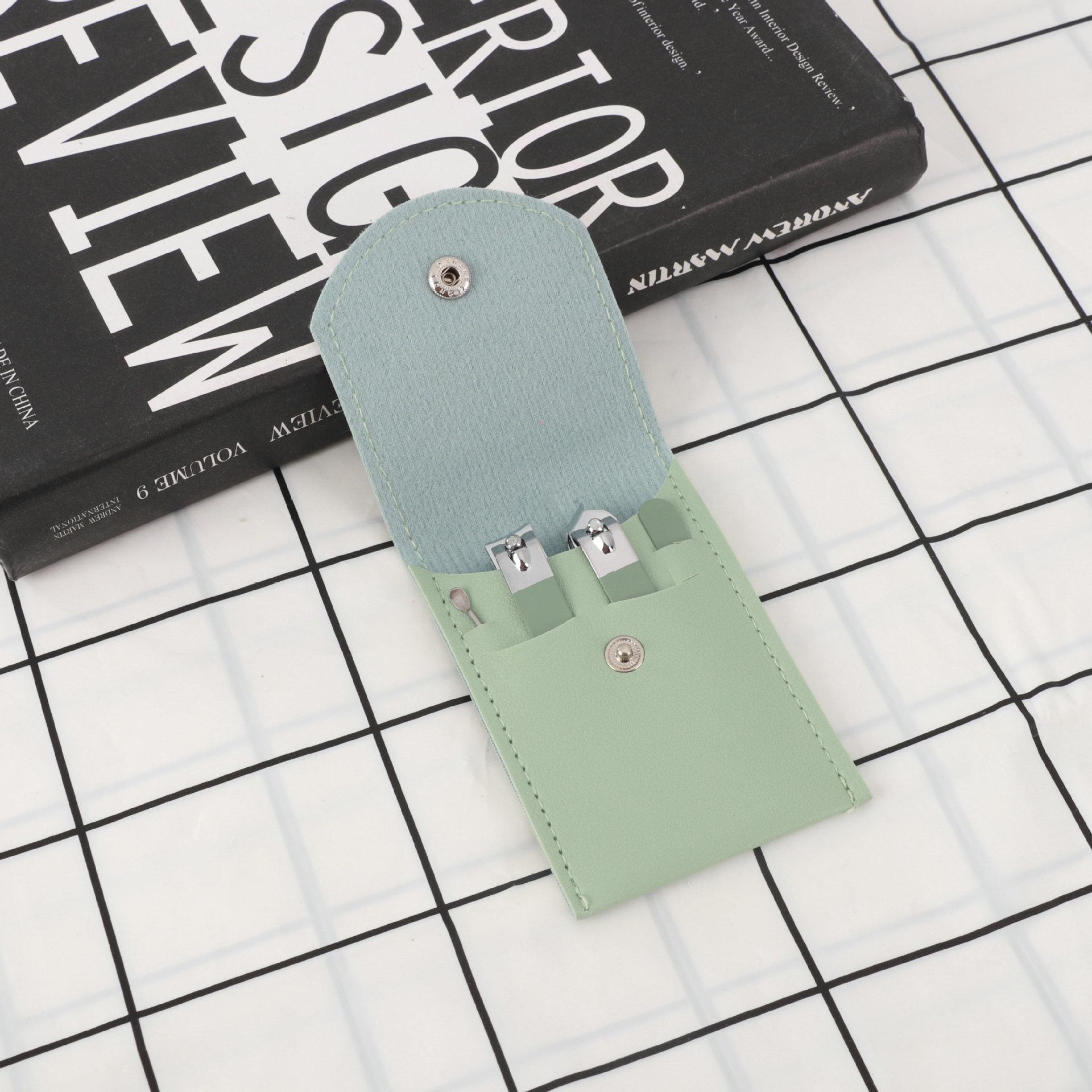 

Набор из 16 предметов из нержавеющей стали для стрижки ногтей и маникюра для взрослых