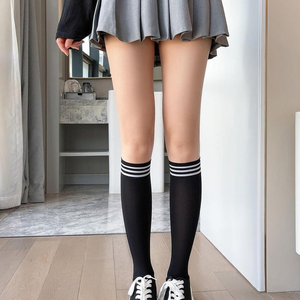 Pineapple Socks: Internet-famous, Anti-snag, Ultra-thin Silk Pantyhose for Women. Perfect for Summer with a Bare-leg Look.