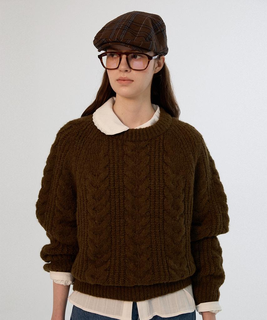 Sseomweeobeoteo Chelsea Alpaca Cable Knit - Brown