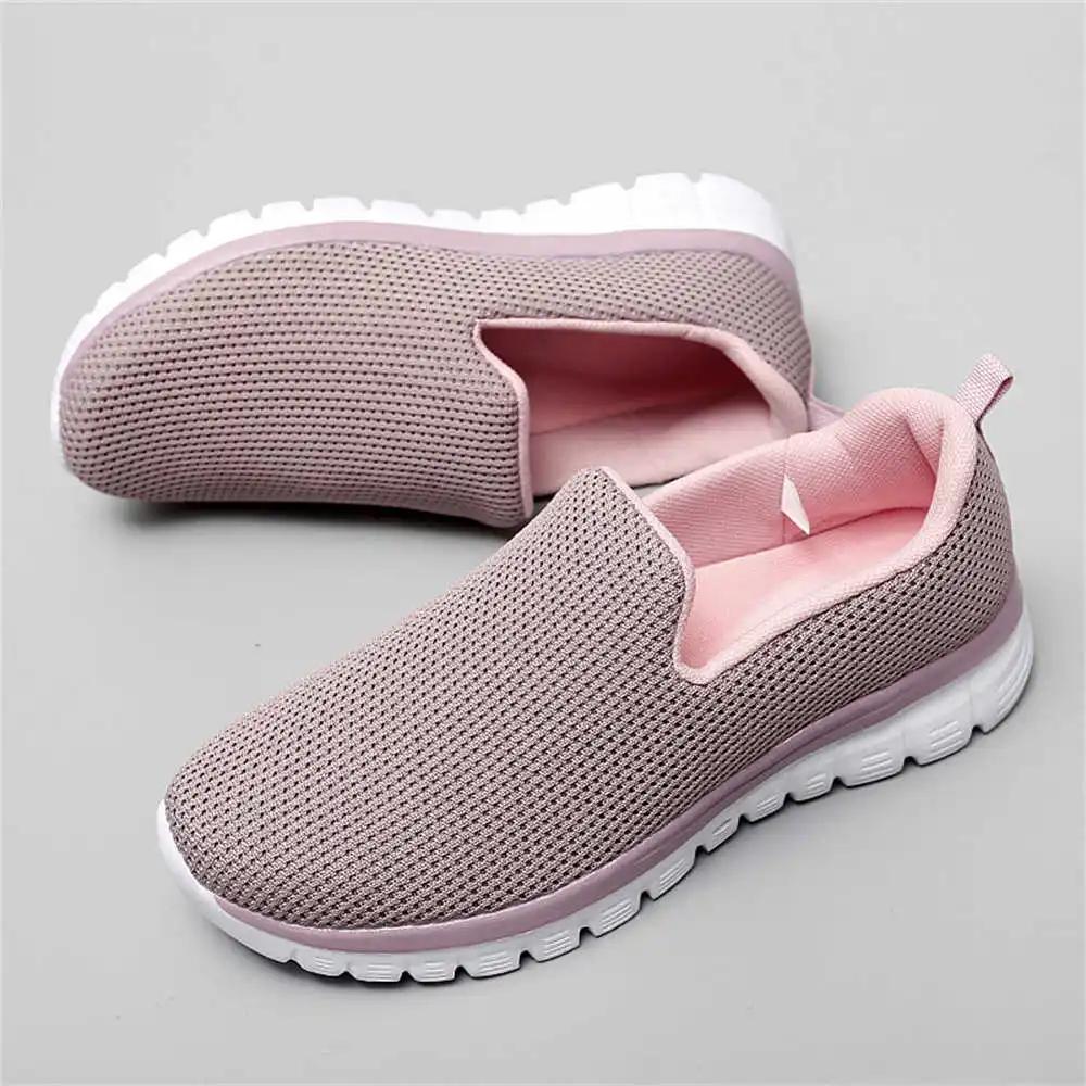 Fashion Non-slip Sole Big Size Green Sneakers Women Flats Breathable Women's Sports Shoes Brands Team Resort Small Price 2025