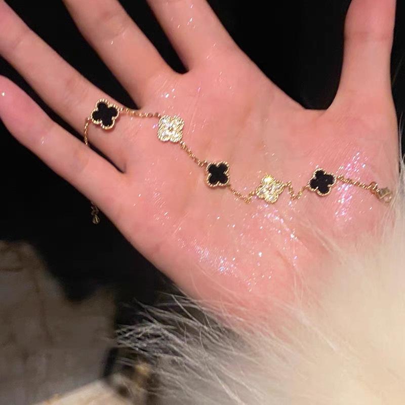 Женский роскошный браслет из циркона и бриллиантов в виде четырехлистного клевера