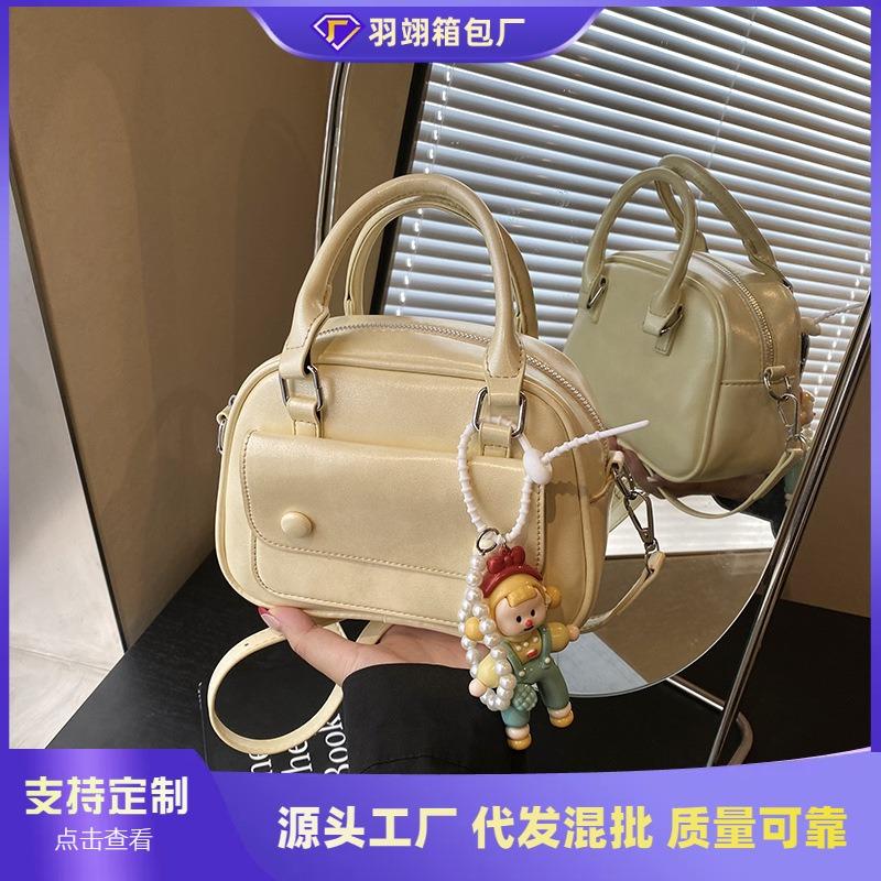 Premium small bag women's new summer versatile messenger bag exquisite portable pillow bag