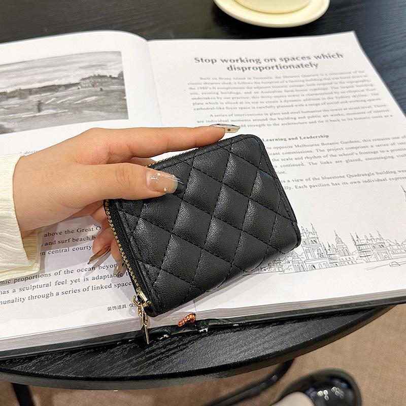 Lamb pattern organ card bag, women's multi-card position anti-theft brush, anti-degaussing bank card jacket, high-end exquisite card bag.