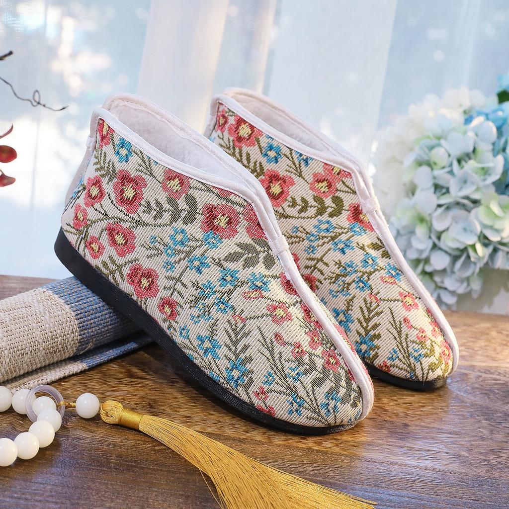 Autumn and winter women's cotton shoes old Beijing cloth shoes middle-aged and elderly shoes elderly shoes mother shoes retro embroidered shoes grand