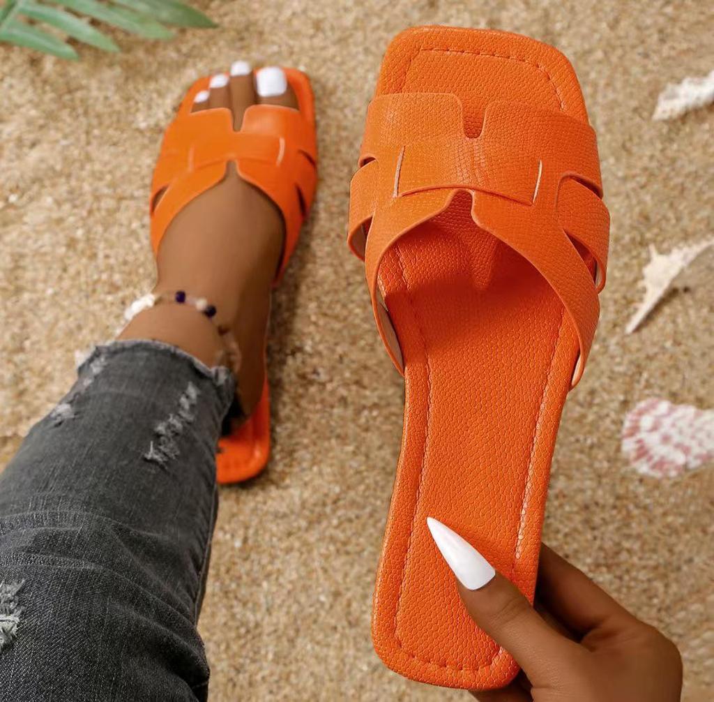 Fashion White Flat Slippers for Women Summer Design Soft Non-slip Slippers Braided Open Toe Square Head Outdoor Beach Slippers Woman