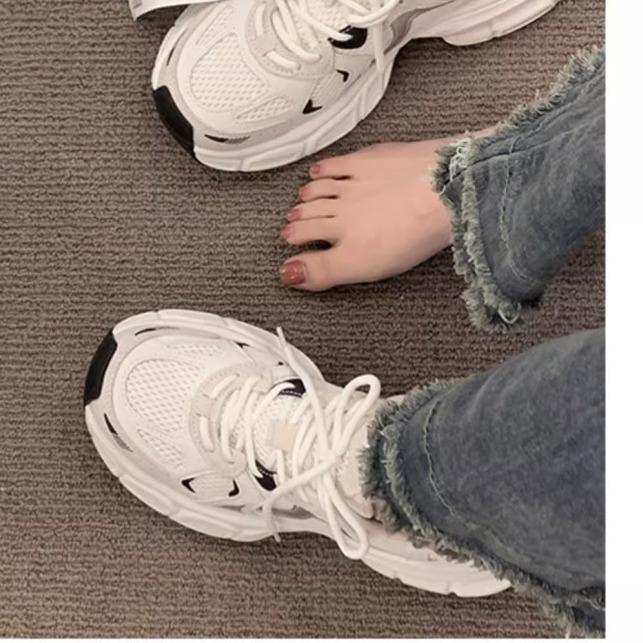 2025 new Korean version of fashion casual sports shoes popular versatile platform dad shoes breathable high-value women's shoes