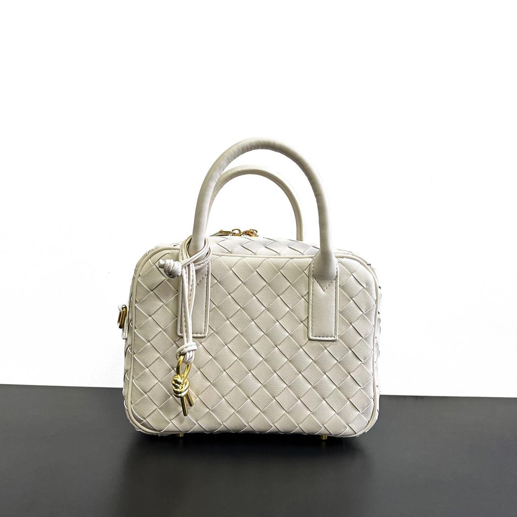 Kleine quadratische Tasche aus gewebtem Rindsleder zum Mitnehmen, Lunchbox-Tasche, Umhängetasche, hochwertige kleine quadratische Tasche aus gewebtem Boston-Stoff