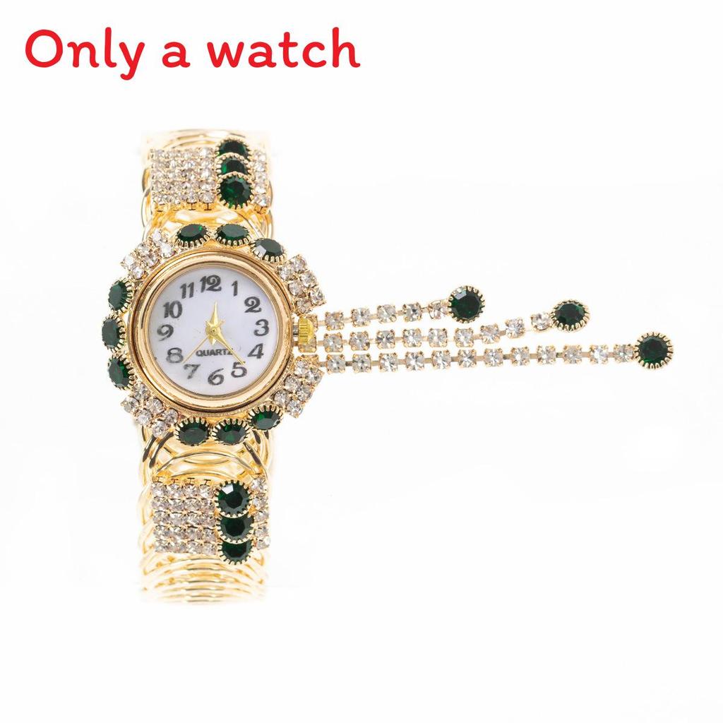 Fashion Gold Bracelet Watch For Women With Quartz Movement And Sparkling Accents