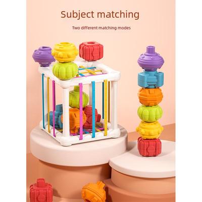 Kostenloser Versand: Sechsseitiges Regenbogen-Spielzeug für die Früherziehung (0-3 Jahre)