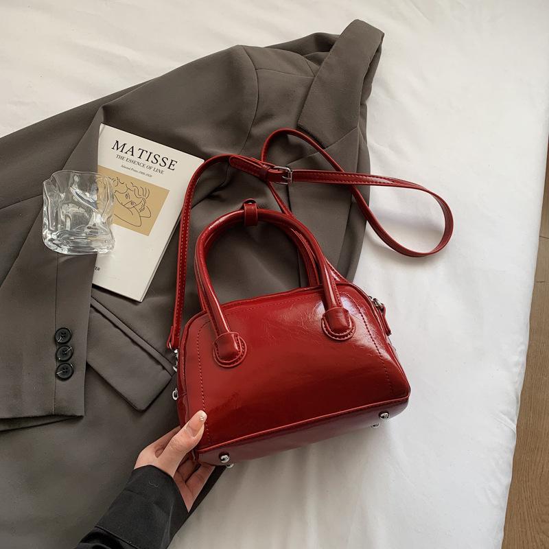 Premium bag women's new handbag casual shoulder messenger bag fashionable versatile pillow bag