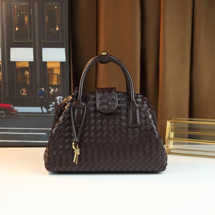 

Bags Women S Hand-Woven High-End Handbags Casual Versatile Shoulder Messenger Fashion Trendy Women S Bags темно-коричневого кольору