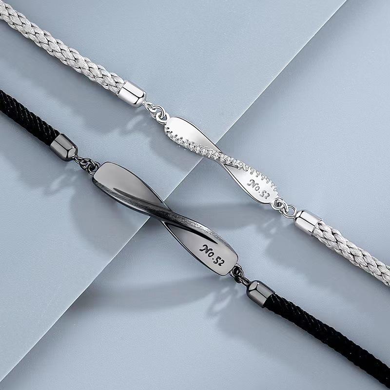 Bracelets de Couple Anneau de Möbius: Mode tressée noire et blanche pour la Saint-Valentin