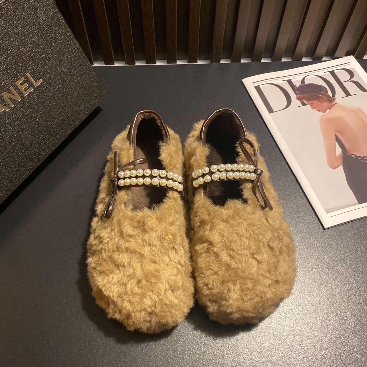 

Осень-зима 2025 новая обувь два в одном с жемчужным бантом, пушистые туфли женские, круглый носок, шлепанцы-однопедальки, ленивая обувь 40