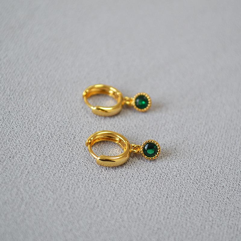 "Colorful Zircon Pendant & Ear Cuff: Japanese & Korean Fashion for Women"