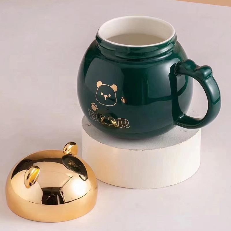 

Мультяшная керамическая кружка с крышкой офисная бытовая современная простая чашка для питья для мужчин и женщин 401-500ml зелёный