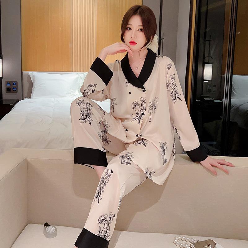[White Tea Qinghuan] 11-year-old new printed pajamas for women's spring and autumn long-sleeved double-breasted ice and snow silk loungewear for women