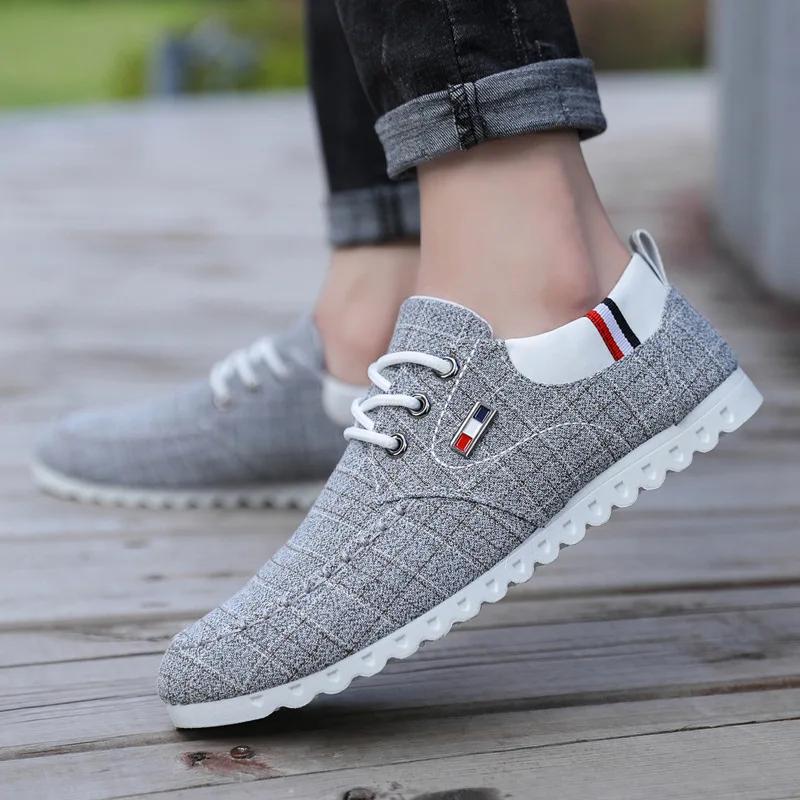 2024 Frühling Neue Herren Freizeitschuhe Retro Lässig Übergröße Atmungsaktiv Bohnenschuhe