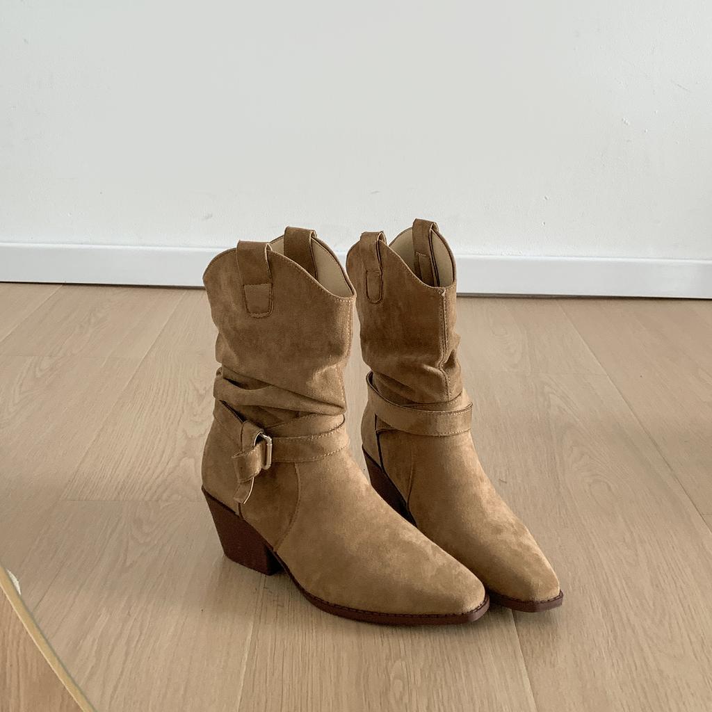 Queen Fan Retro Thick Heel Western Cowboy Boots Women's 2025 New Autumn with Skirt, Thin and Tall Short Boots