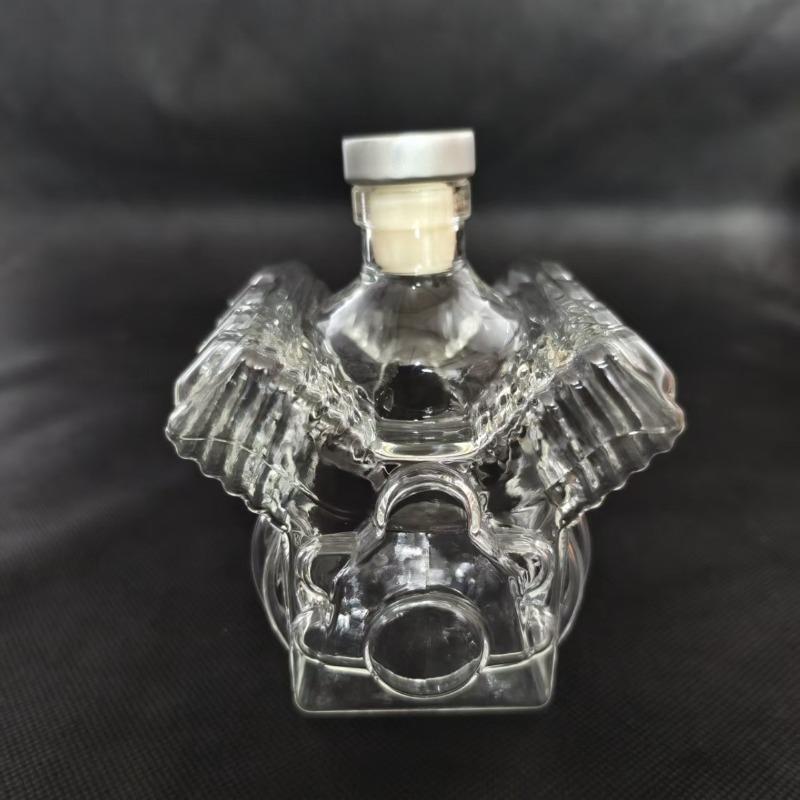 Car Motor Whiskey Decanter v8 Glass Bottle for Whiskey Bourbon Collectible Decoration