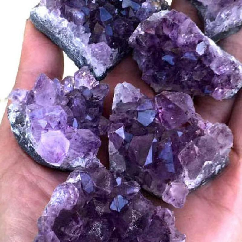 1 Stück Natürlicher Amethyst-Erzstein-Cluster Unregelmäßiger Edelstein Feiertagsgeschenke Heim-Aquarium-Dekorationen Wohnzimmer-Laden-Dekor