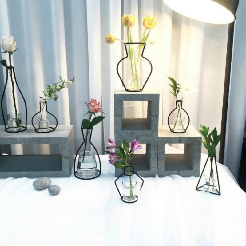 Home Party Decoration Vase Abstract Black Lines Minimalist Abstract Iron Vase