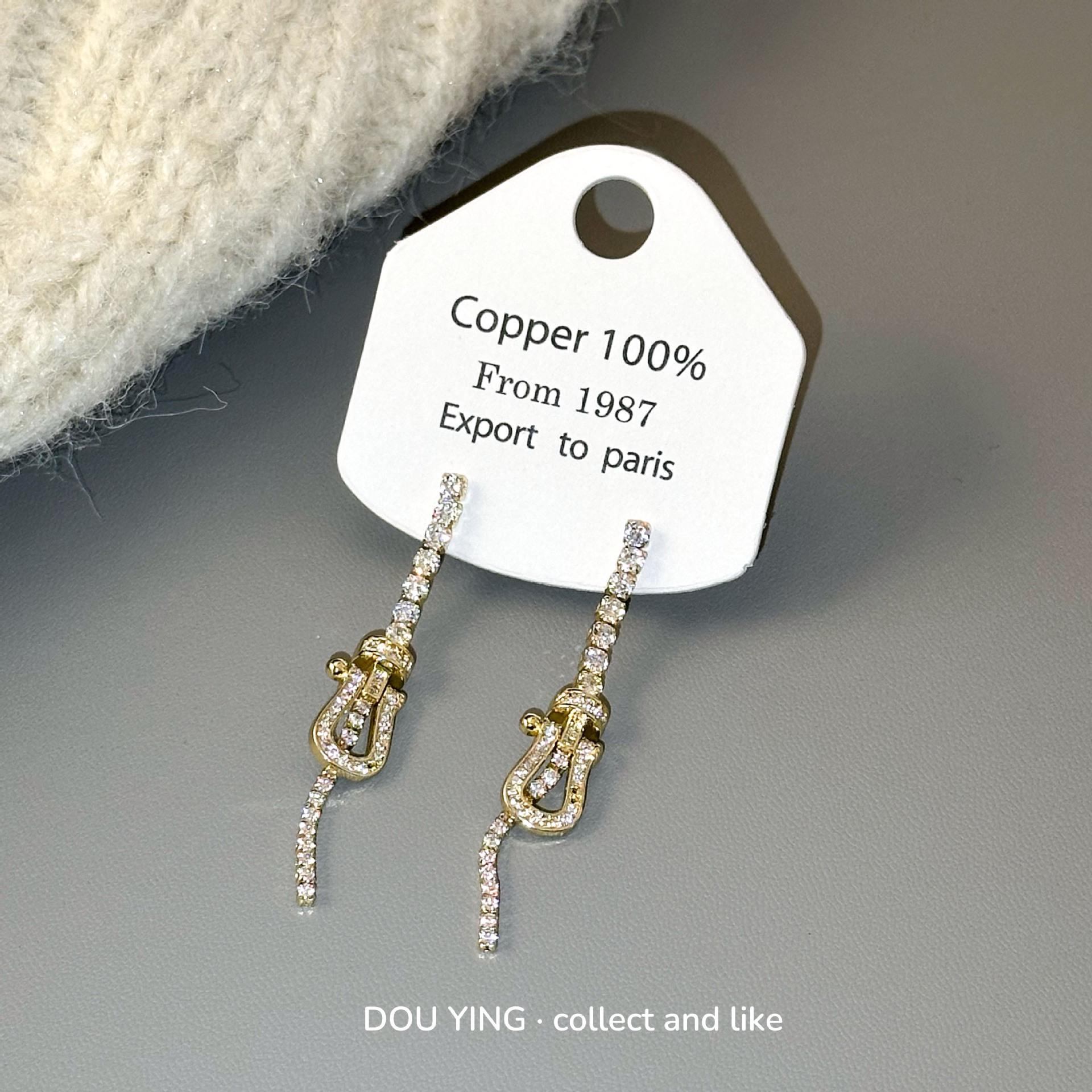 

Роскошные серьги-подковы с бриллиантовыми кисточками для женщин — элегантный и модный дизайн золотой