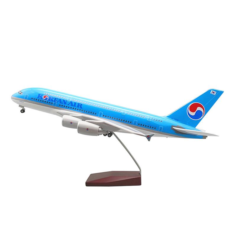 Airbus A380 Korean Air with wheels and lights simulation aircraft model, civil aviation model gift