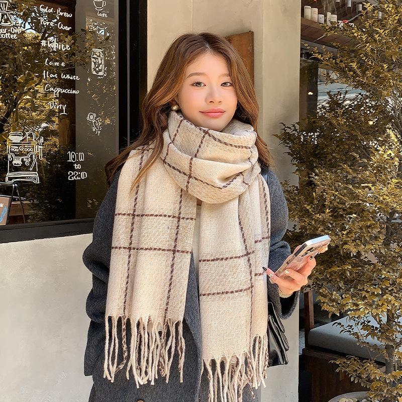 Plaid scarf women's autumn and winter new high-end shawl scarf to keep warm student couple thickened