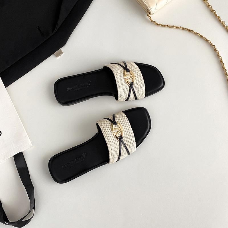 French square head casual versatile word with slippers women's summer wear fashion vacation beach travel flat bottom slippers women