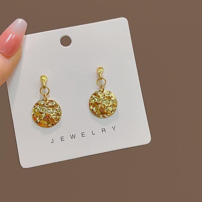 Premium Sense Cold Exaggerated Metal Pleated Geometric Earrings, Personalized Retro French Flower Peach Heart Earrings