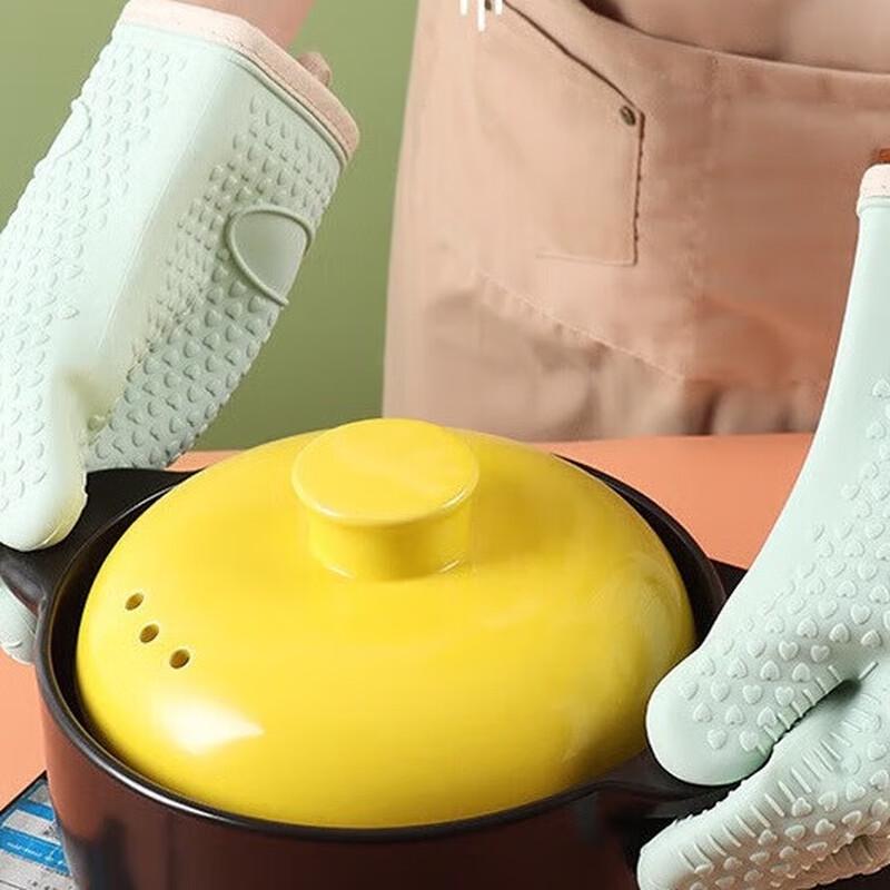 Zhi Shi Double Layer Five-Finger Oven Gloves