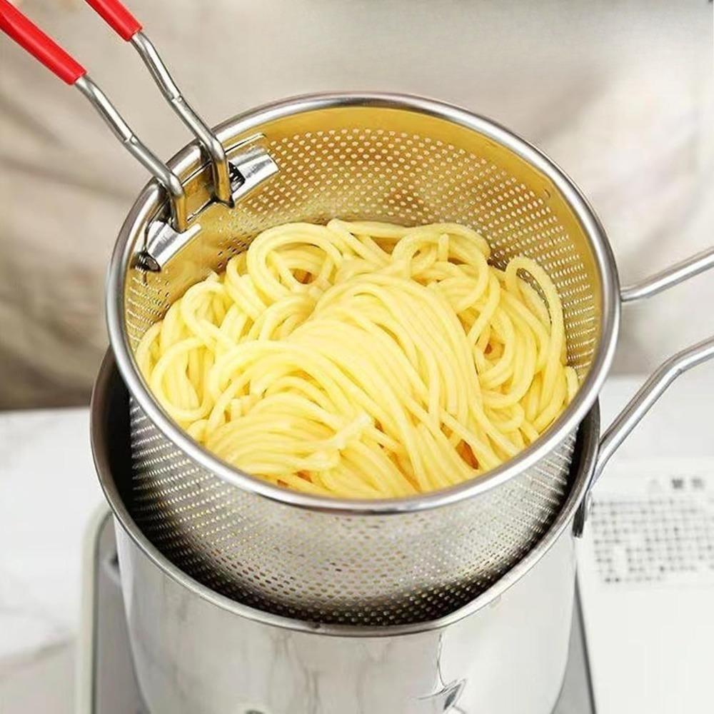 304 Stainless Steel Deep Frying Pan Kitchen Gadgets with Frying Basket and Anti-scalding Handle, Suitable for Frying, Steaming,
